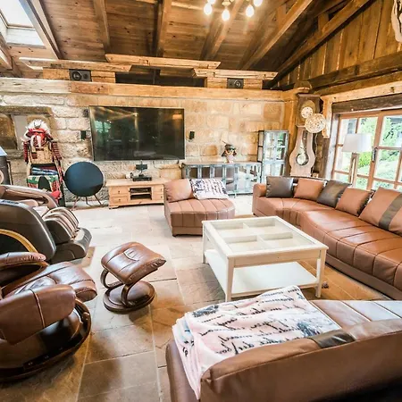 Luxusni Srub Liny 컨트리하우스 Bukovno