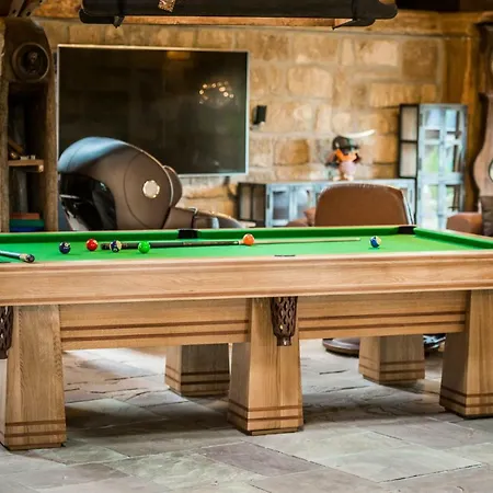 컨트리하우스 Luxusni Srub Liny *