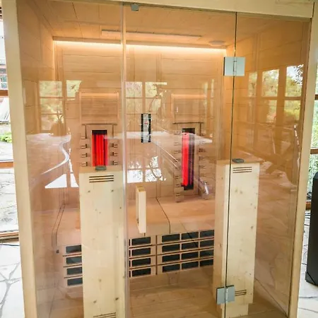 Luxusni Srub Liny 컨트리하우스 *